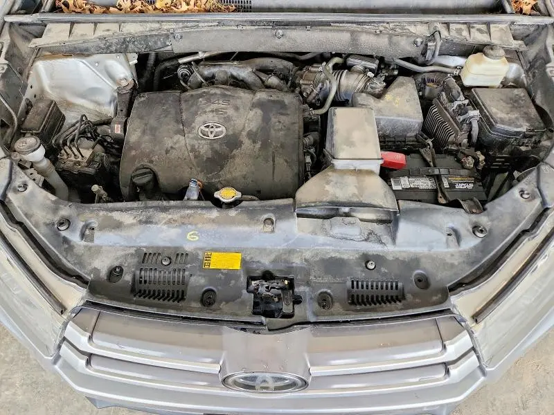 2017 TOYOTA HIGHLANDER XLE  