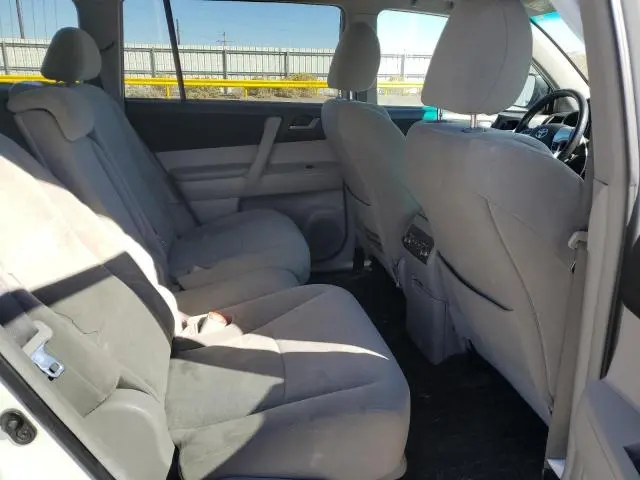 2013 TOYOTA HIGHLANDER BASE  