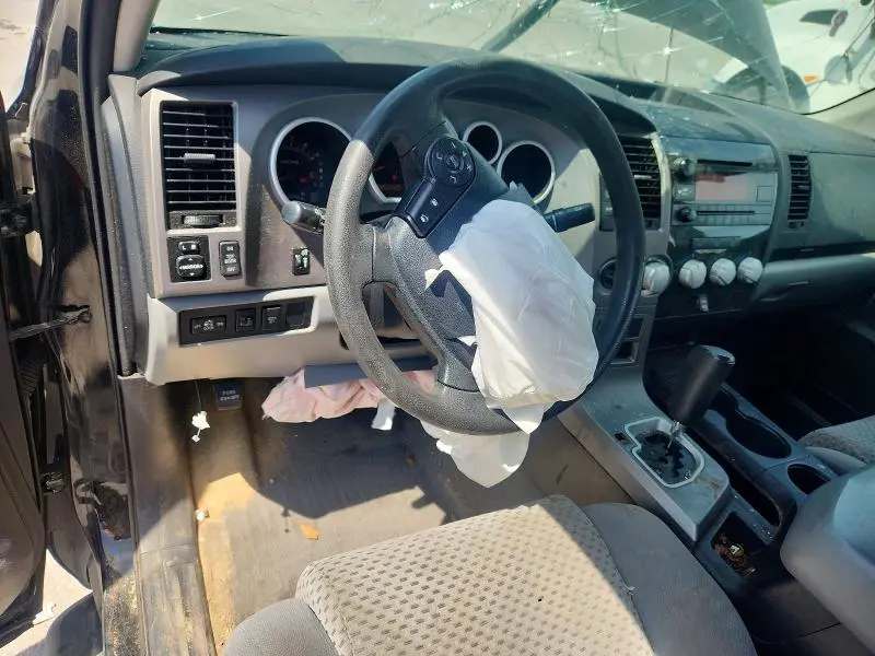 2011 TOYOTA TUNDRA CREWMAX SR5  