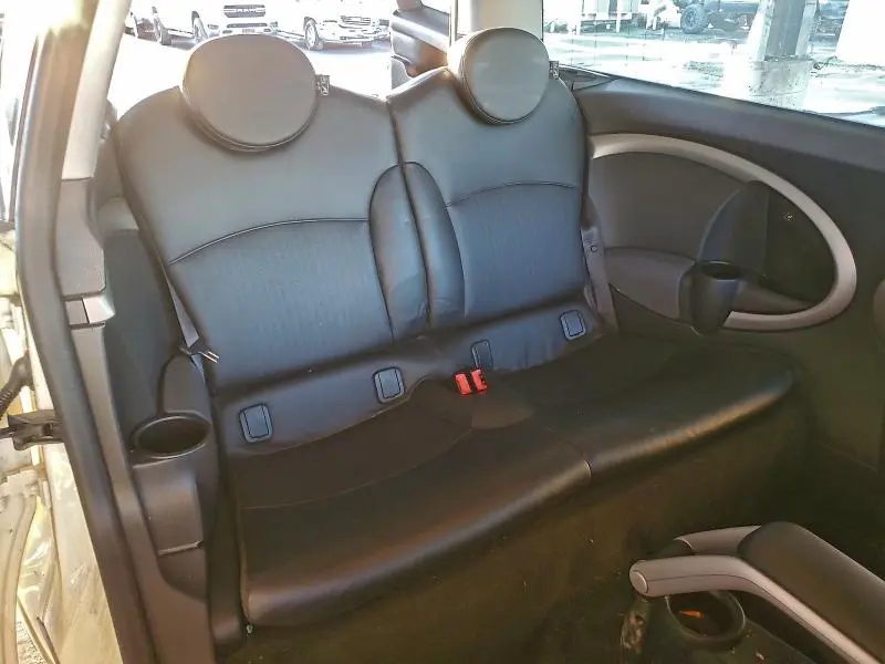 2010 MINI COOPER CLUBMAN  