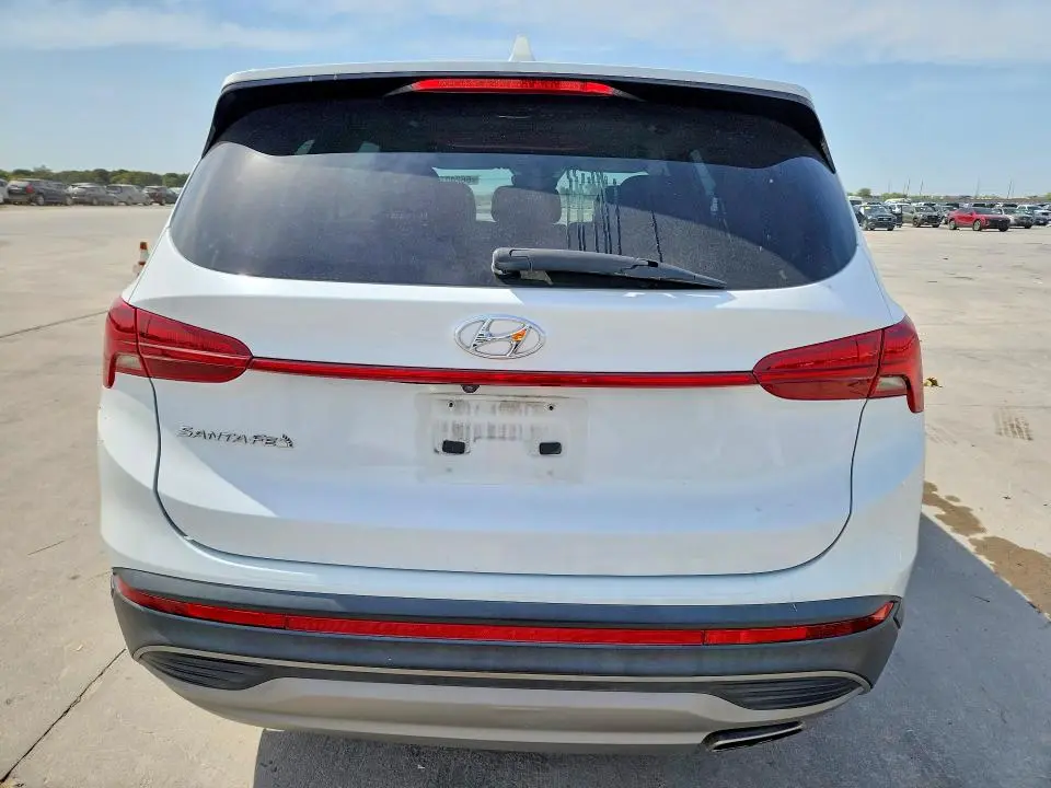 2021 HYUNDAI SANTA FE SE  