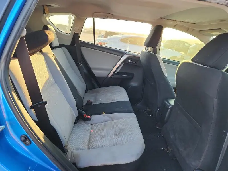 2017 TOYOTA RAV4 XLE  