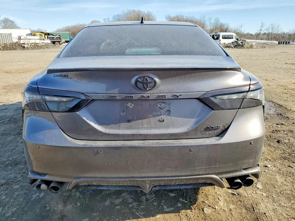 2024 TOYOTA CAMRY   
