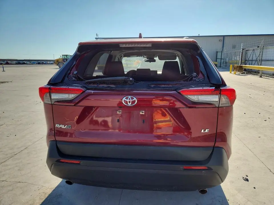2019 TOYOTA RAV4 LE  