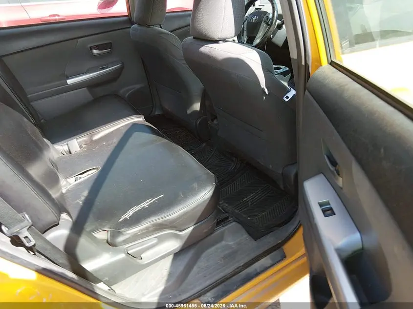 2014 TOYOTA PRIUS V TWO