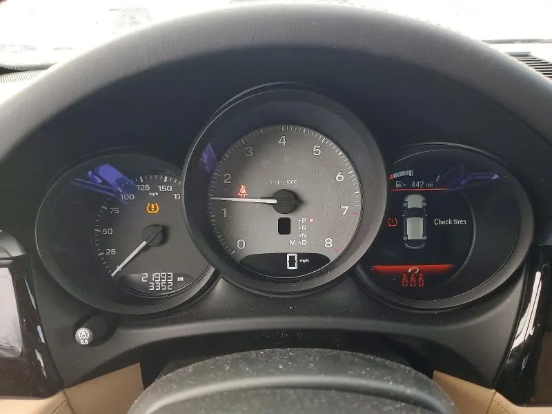 2024 PORSCHE MACAN S  