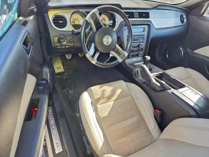 2012 FORD MUSTANG GT  