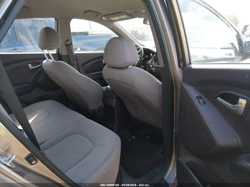 2011 HYUNDAI TUCSON GL