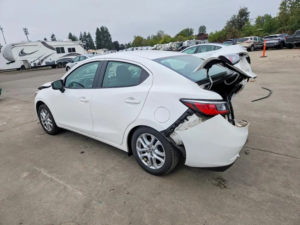 2017 TOYOTA YARIS IA BASE  