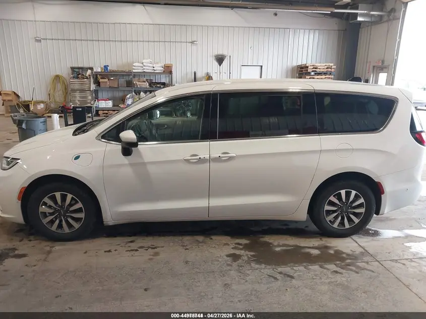 2023 CHRYSLER PACIFICA HYBRID TOURING L