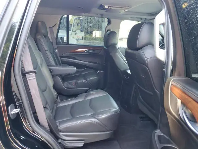 2016 CADILLAC ESCALADE LUXURY  