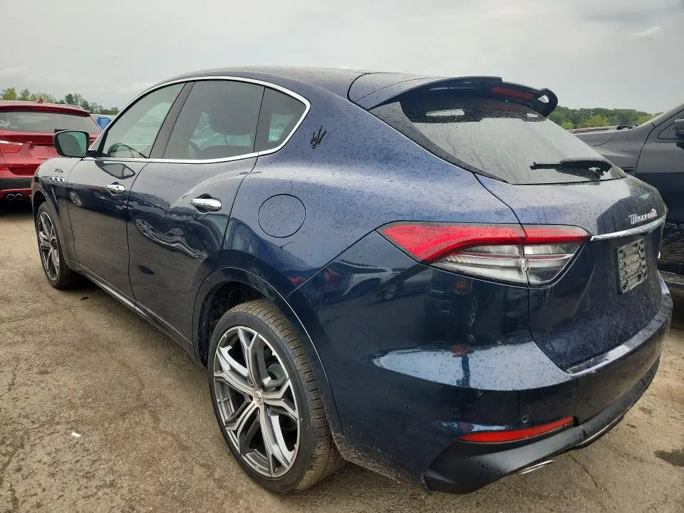 2023 MASERATI LEVANTE MODENA  