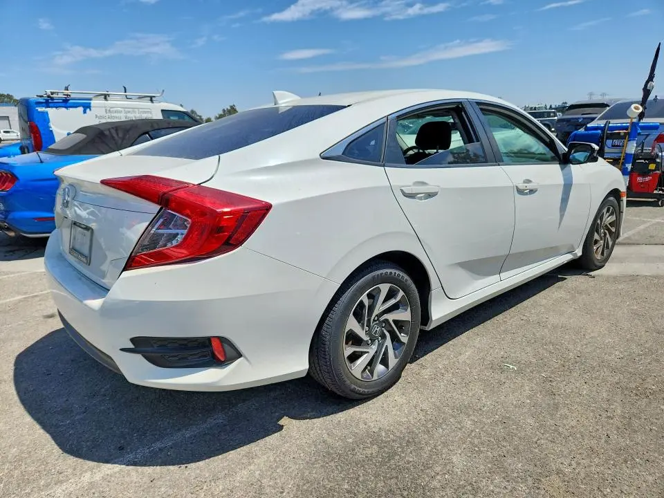2017 HONDA CIVIC EX  