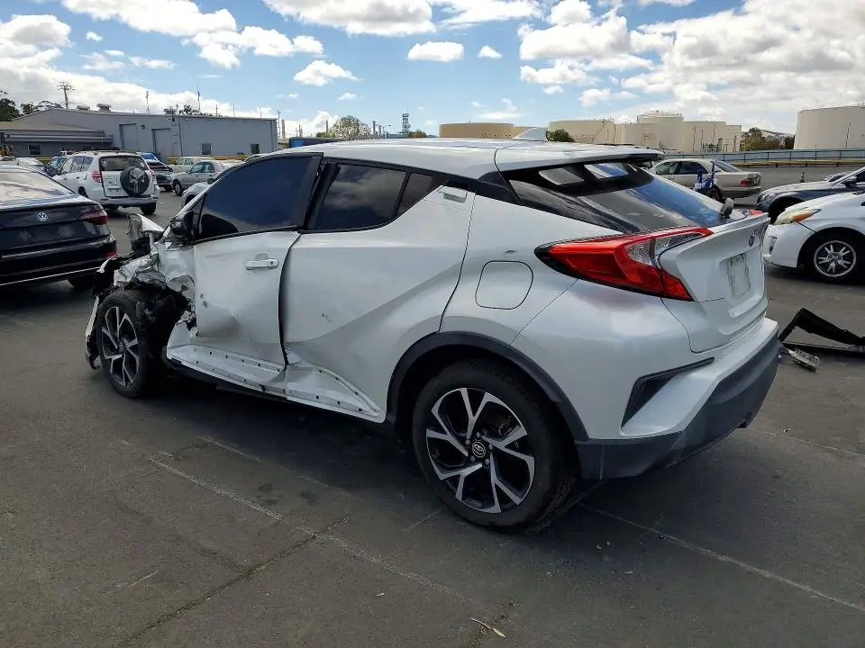 2018 TOYOTA C-HR XLE PREMIUM  