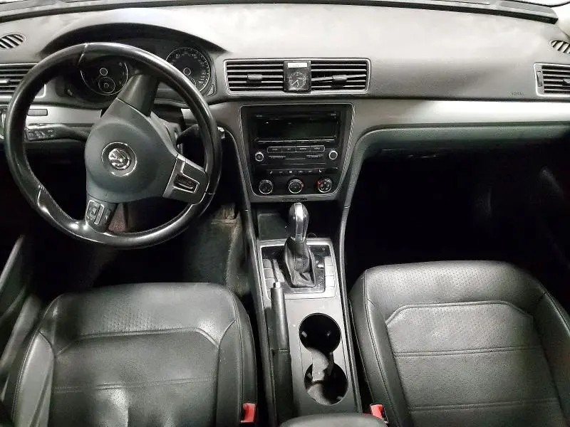 2015 VOLKSWAGEN PASSAT S  