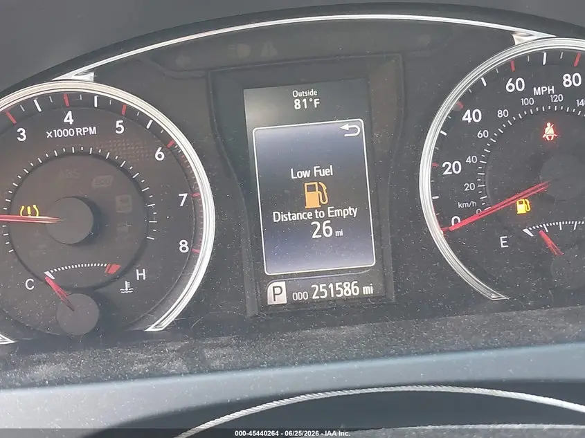 2015 TOYOTA CAMRY SE