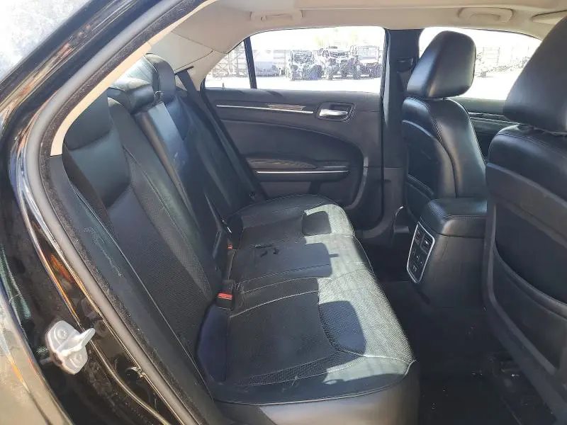2015 CHRYSLER 300C   