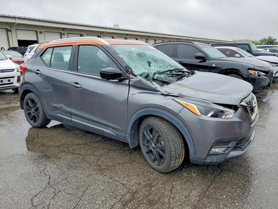 2020 NISSAN KICKS SR  