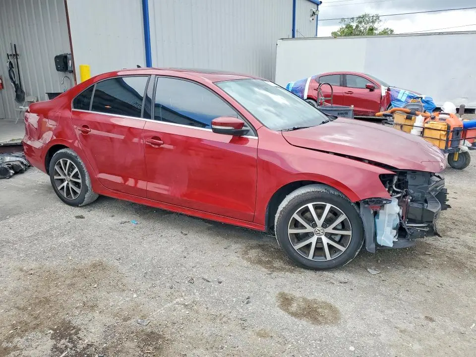 2017 VOLKSWAGEN JETTA SE  