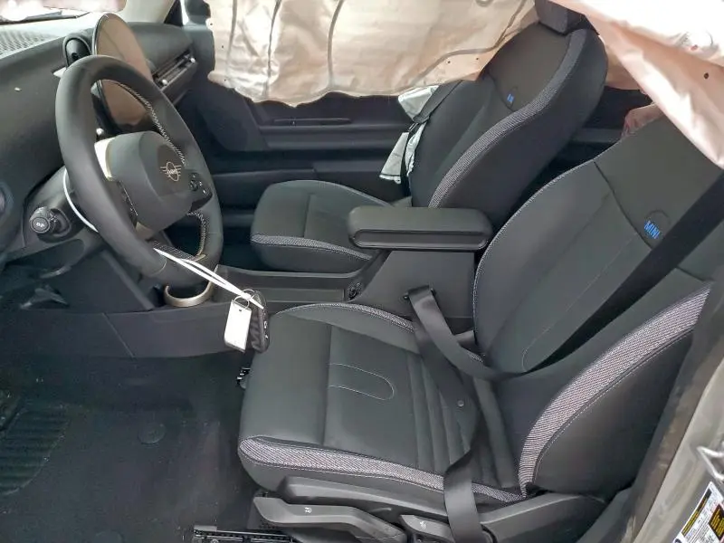 2025 MINI COOPER BASE  