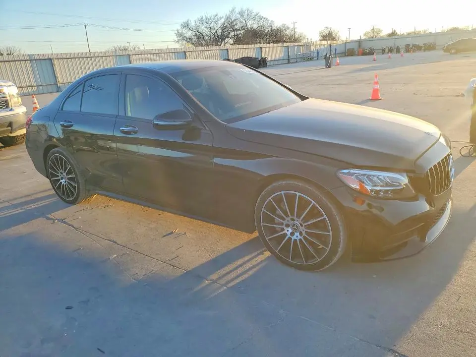 2019 MERCEDES-BENZ C 300  