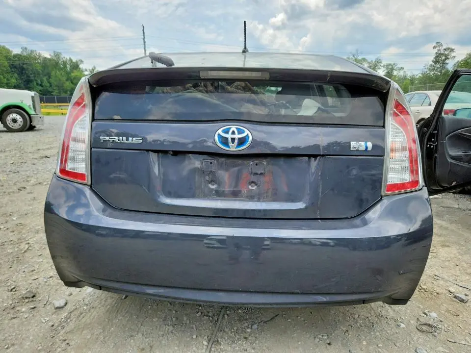 2015 TOYOTA PRIUS TWO  