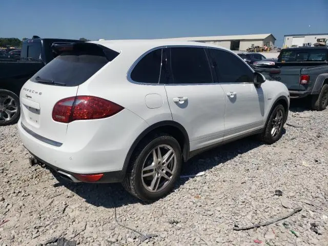2013 PORSCHE CAYENNE   