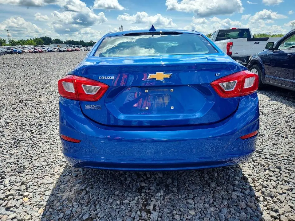 2017 CHEVROLET CRUZE LT  