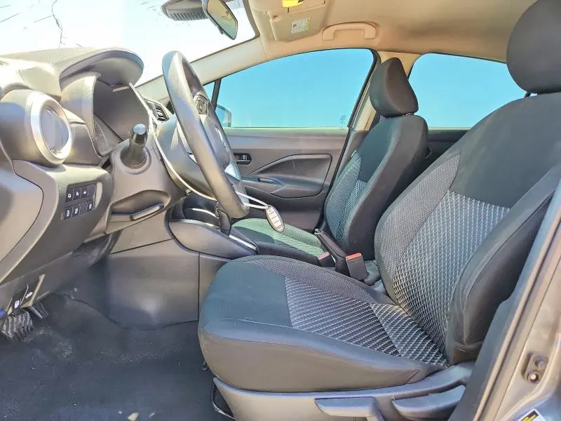 2020 NISSAN VERSA S  