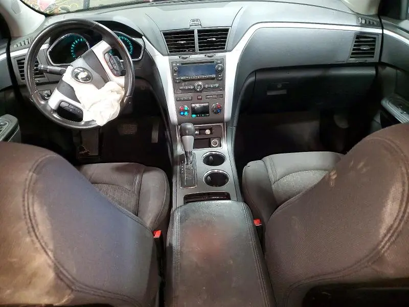 2011 CHEVROLET TRAVERSE LT  