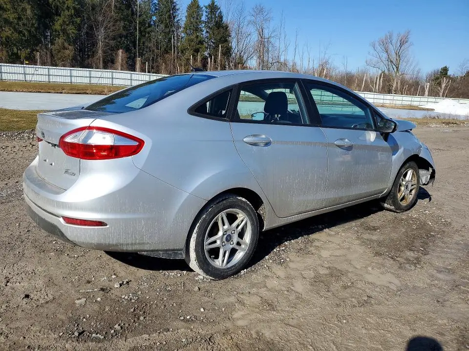 2019 FORD FIESTA SE  