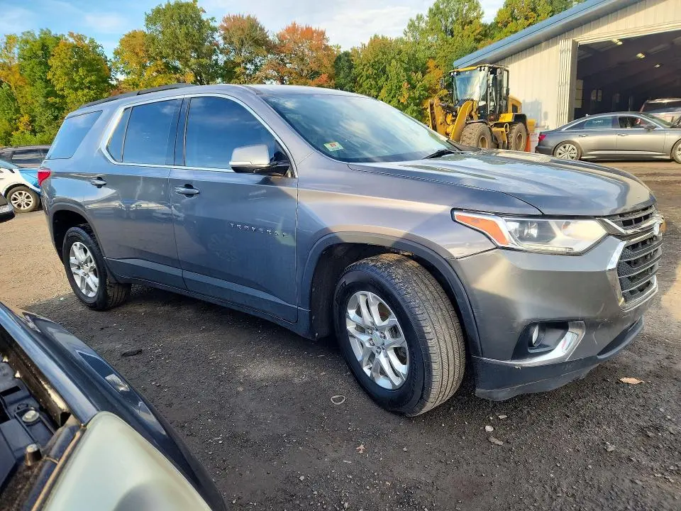 2020 CHEVROLET TRAVERSE LT  