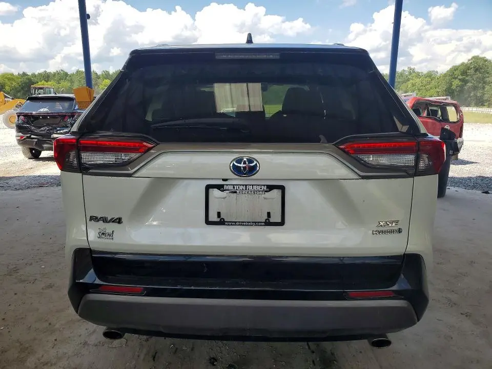 2019 TOYOTA RAV4 XSE  