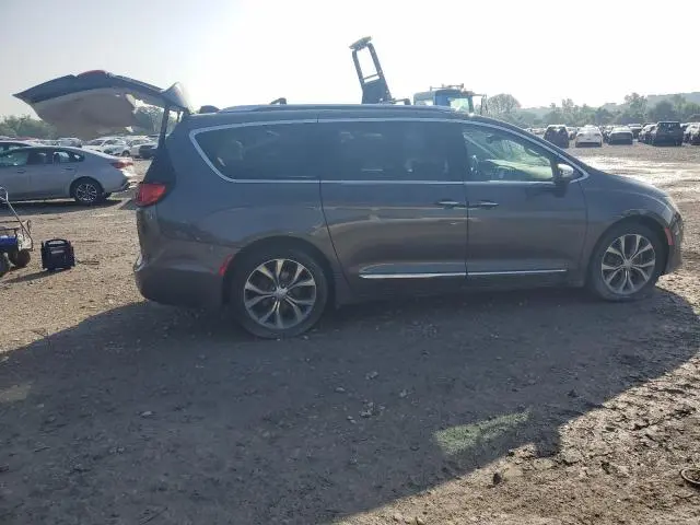 2017 CHRYSLER PACIFICA LIMITED  
