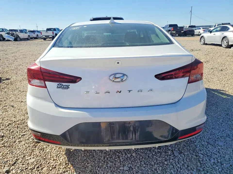 2019 HYUNDAI ELANTRA SEL  