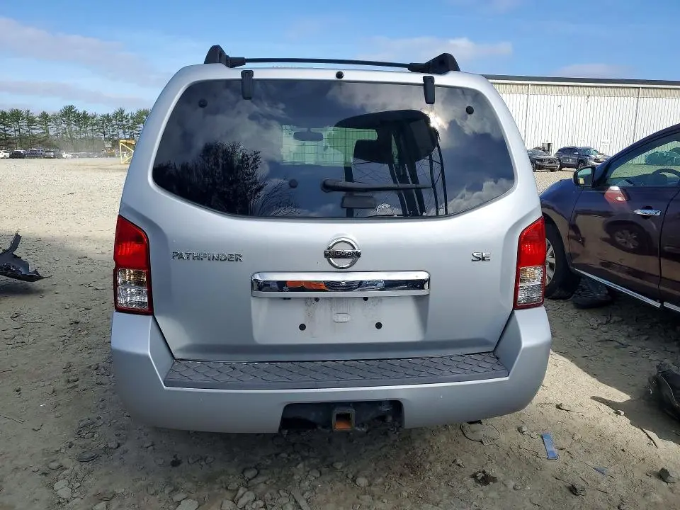 2010 NISSAN PATHFINDER S  