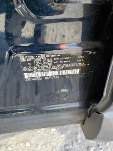 2018 TOYOTA RAV4 LE  