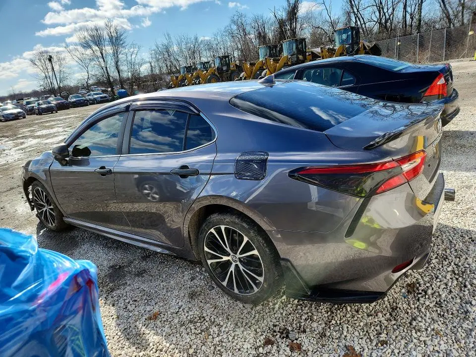 2019 TOYOTA CAMRY SE  