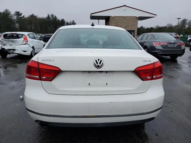 2015 VOLKSWAGEN PASSAT SE  