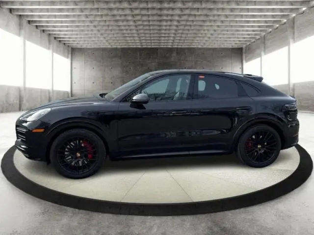 2022 PORSCHE CAYENNE GTS COUPE  