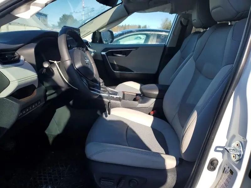 2025 TOYOTA RAV4 LIMITED  