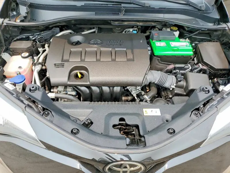 2020 TOYOTA C-HR LE  
