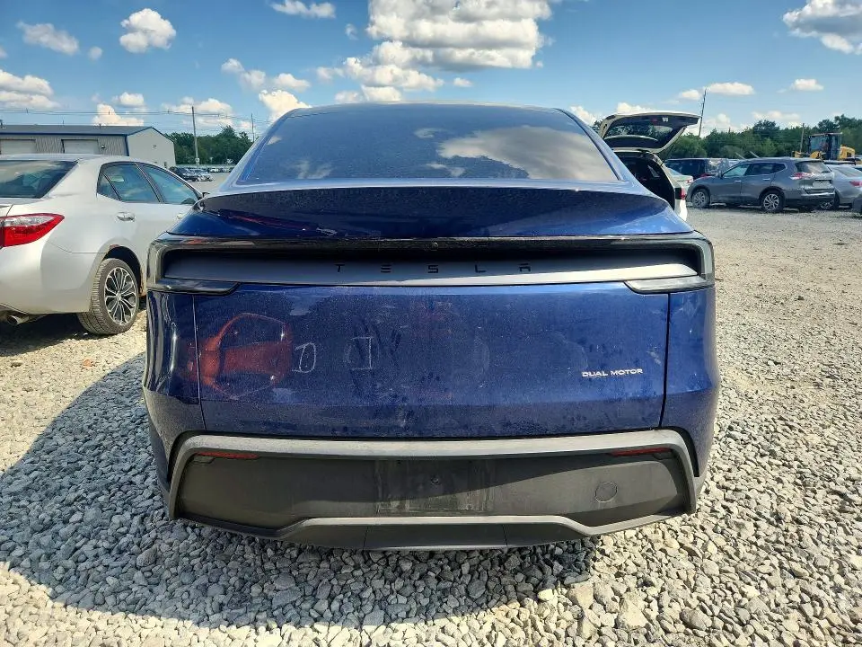 2026 TESLA MODEL Y   