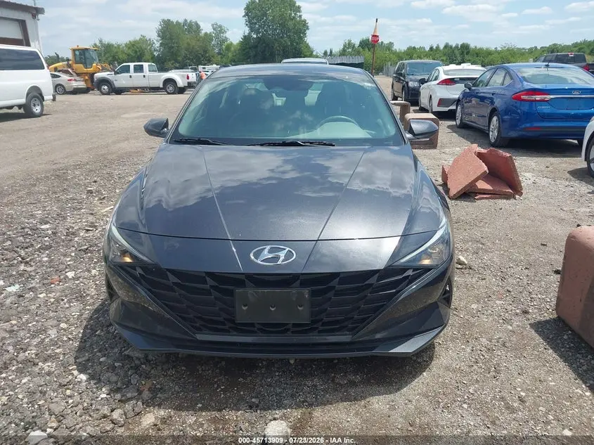 2021 HYUNDAI ELANTRA SE