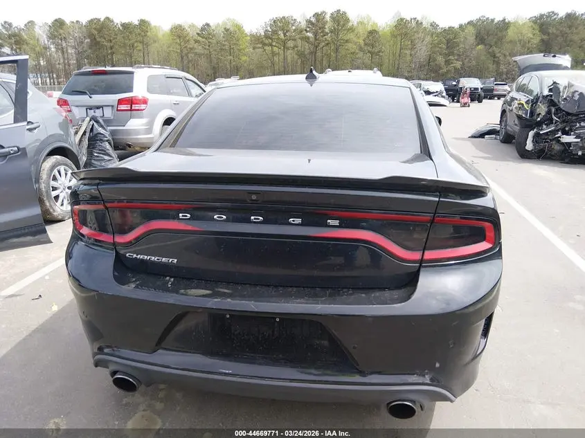 2015 DODGE CHARGER SRT 392