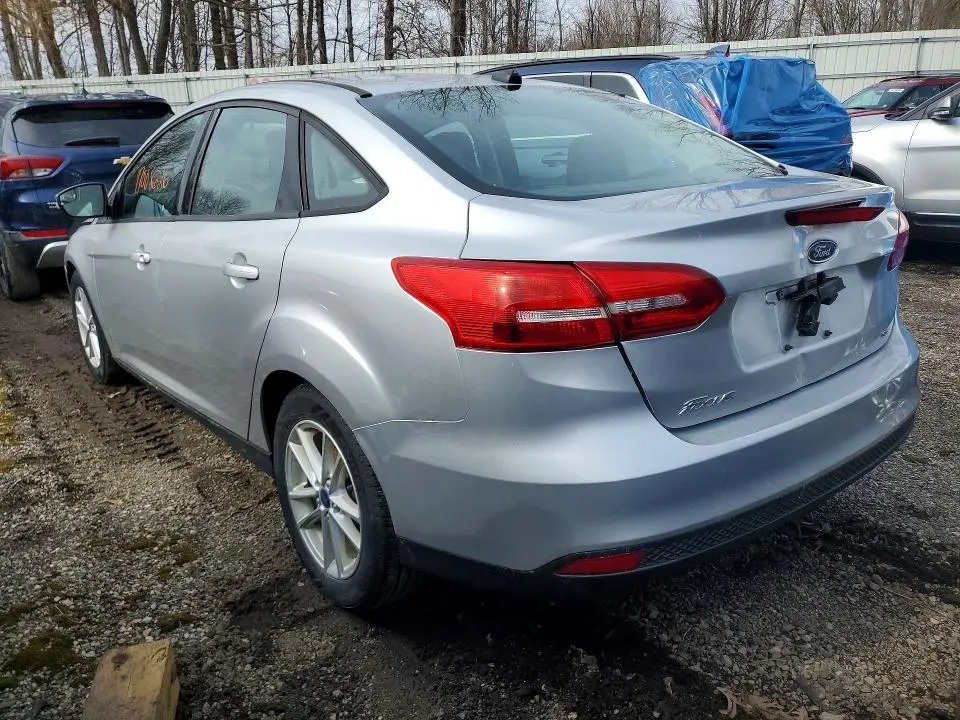 2017 FORD FOCUS SE  