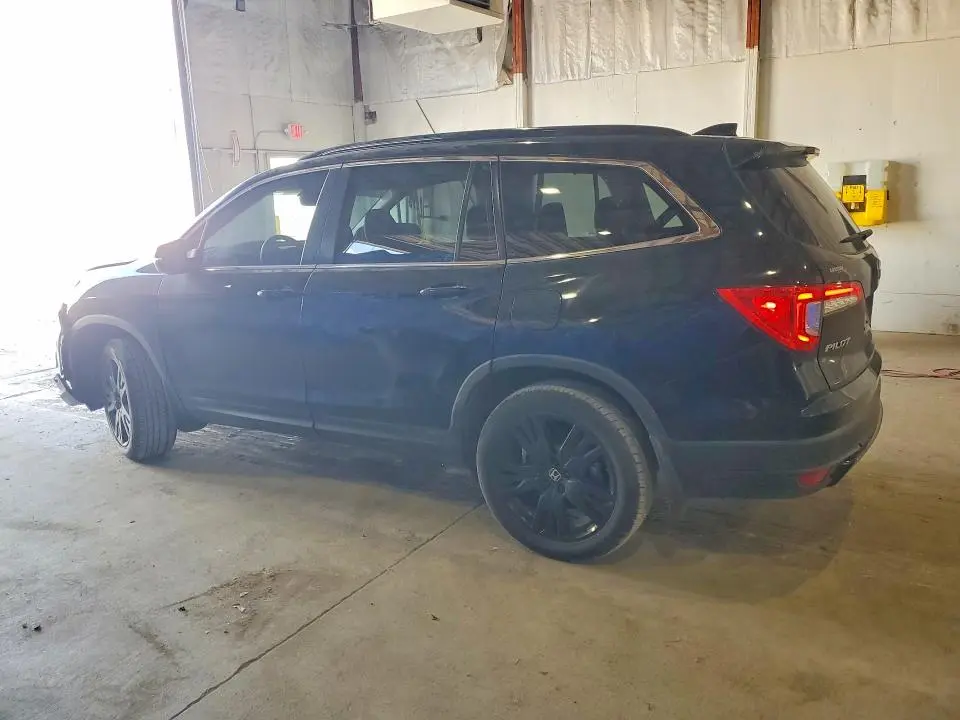 2022 HONDA PILOT SE  