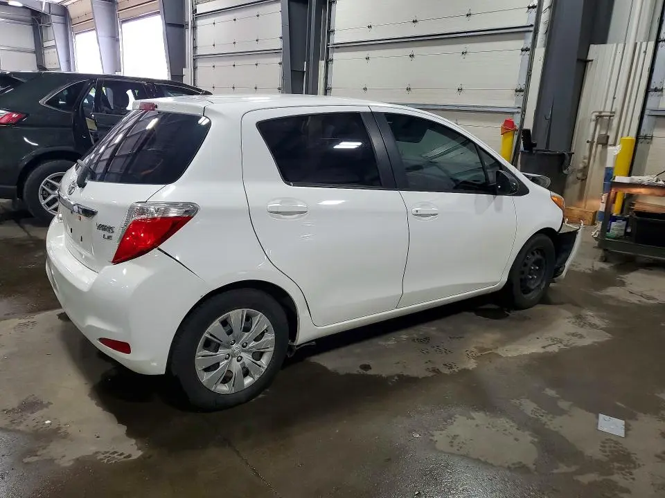 2014 TOYOTA YARIS 5-DOOR LE  