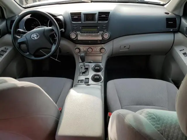 2010 TOYOTA HIGHLANDER   