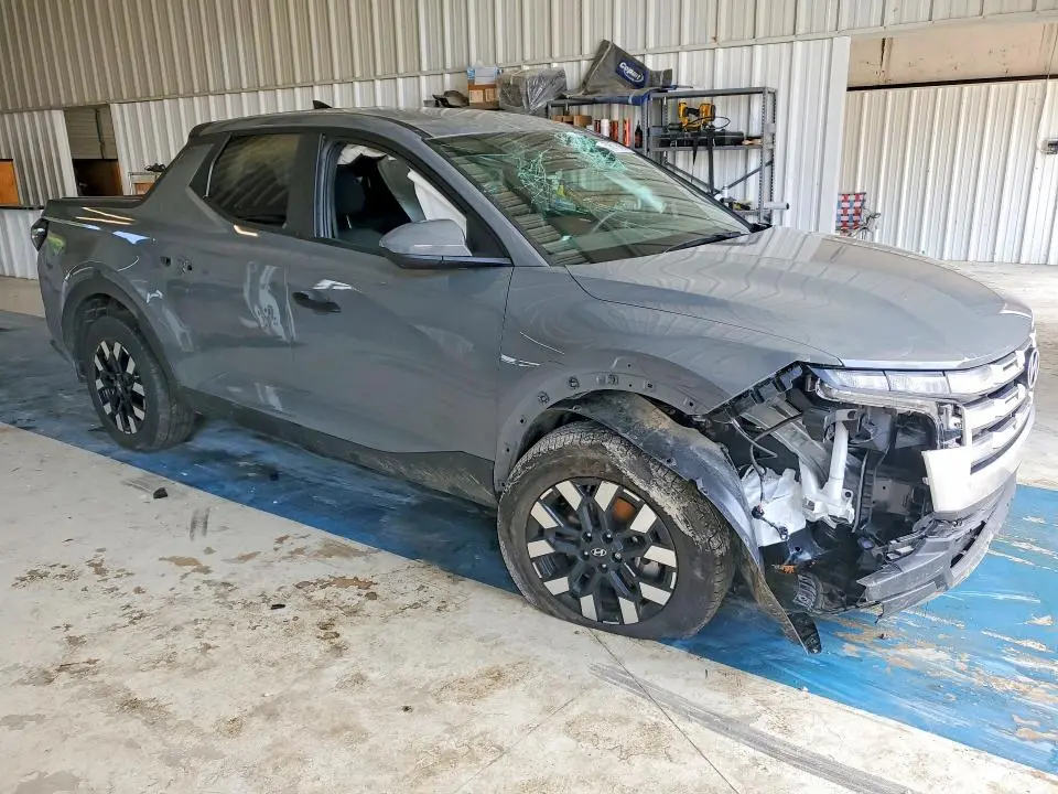 2025 HYUNDAI SANTA CRUZ SE  